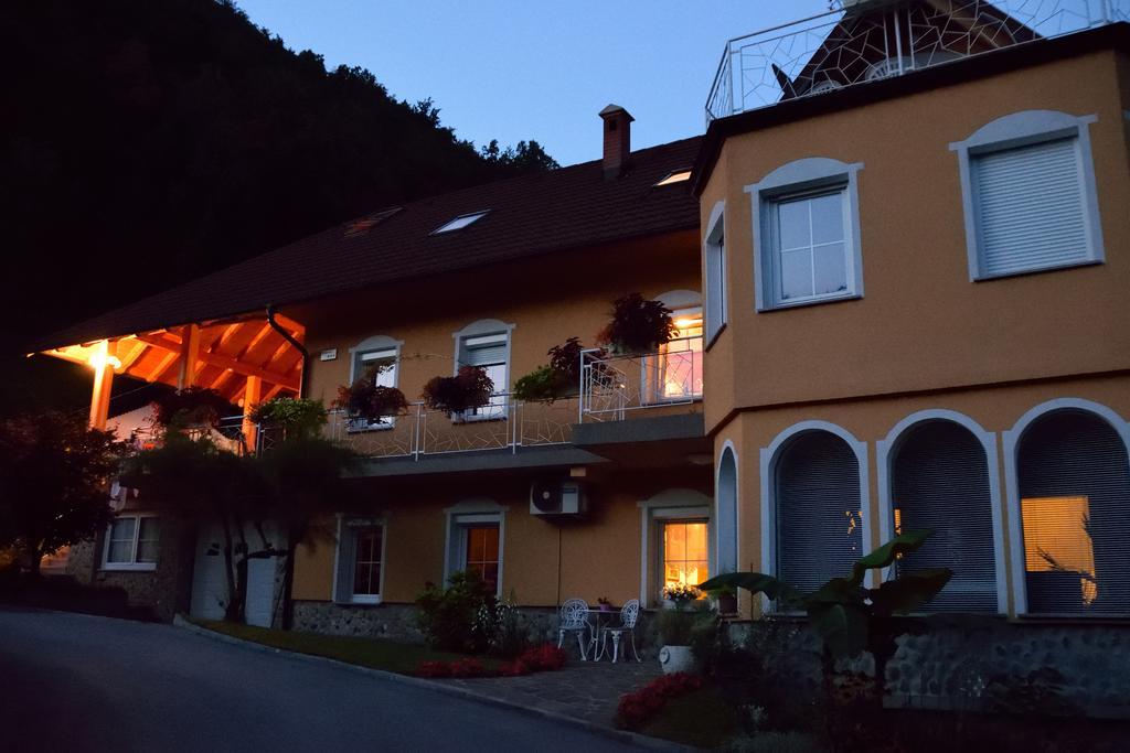 Apartment Sotocje Dolenja Trebusa Exterior photo